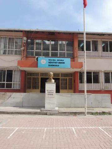 BEYOĞLU HÜVİYET BEKİR İLKOKULU